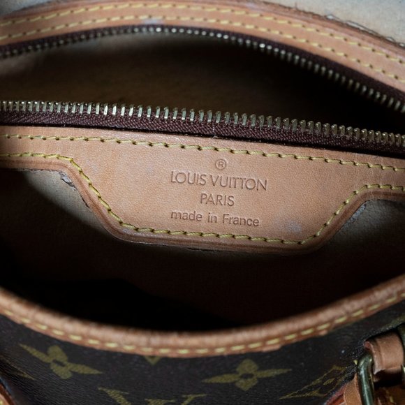 Authentic Louis Vuitton Classic Monogram Bucket Bag (Vintage) - Picture 5 of 14